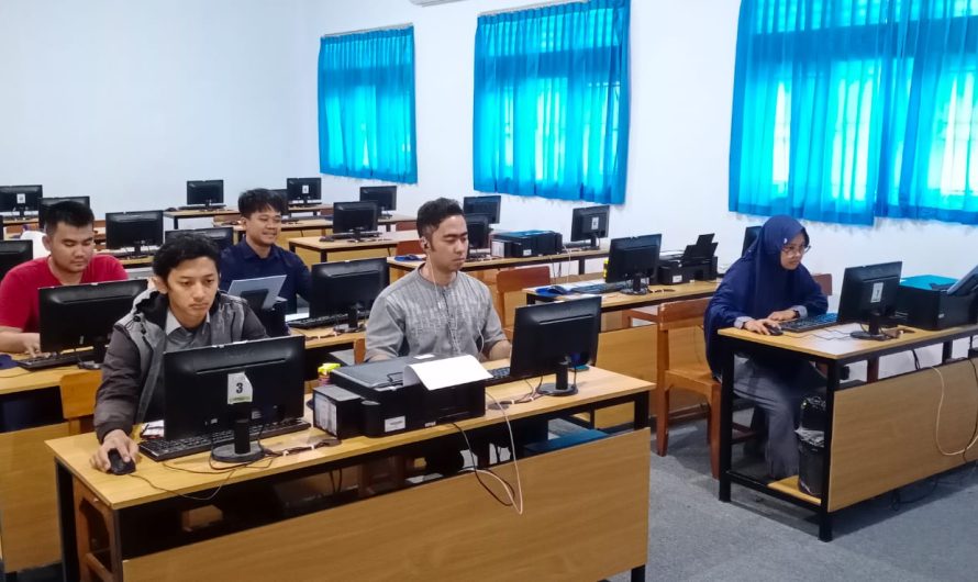 Menjelang Akhir Semester, Guru SMPIT Al-Multazam 2 melakukan kegiatan input E-Raport