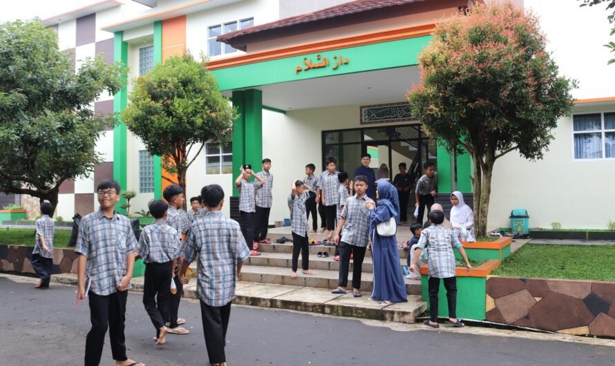 Perpulangan Santri SMPIT Al-Multazam 2