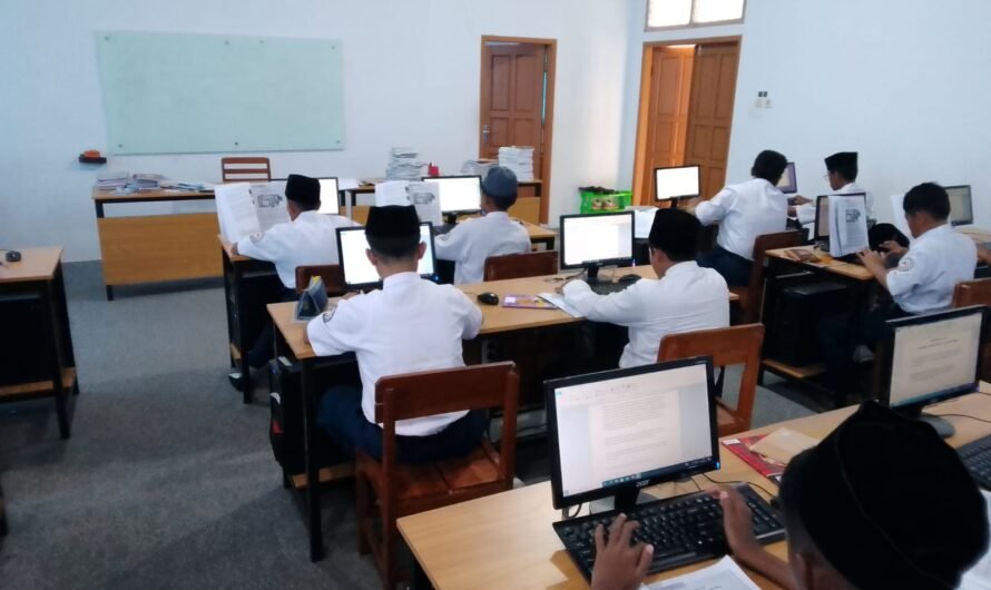 Belajar Informatika Itu Asik di SMPIT Al-Multazam 2