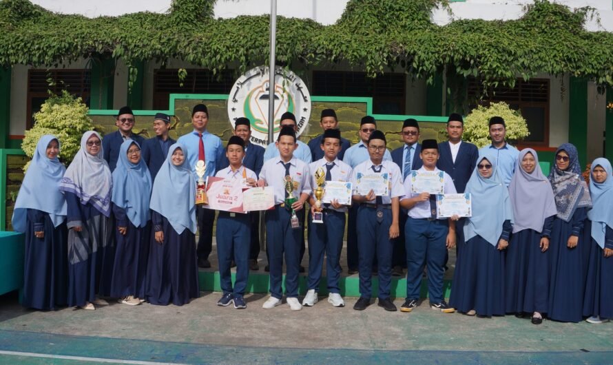 Upacara Bendera Senin di SMPIT Al-Multazam 2 Menanamkan Nilai Kebersihan dan Etika Lisan