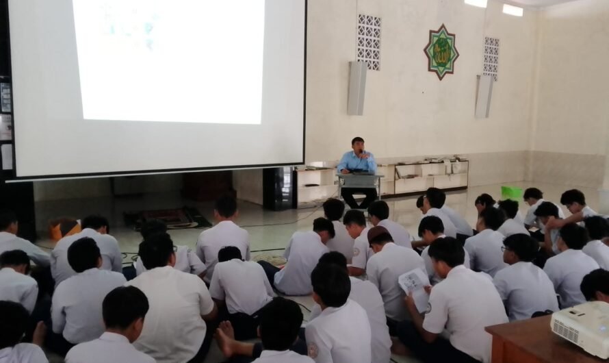 Pemantapan Numerasi Kelas 9 sebagai Persiapan Menghadapi TKA di SMPIT Almultazam 2 Kuningan