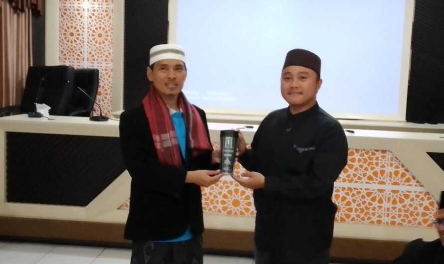 Kegiatan Buka Bersama Guru dan Wali Asrama SMPIT Almultazam 2