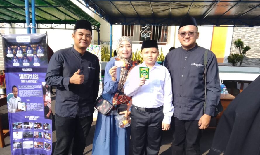 Pameran Digital Smartclass SMPIT Al-Multazam 2: Menampilkan Karya Kreatif Santri Berbasis iPad