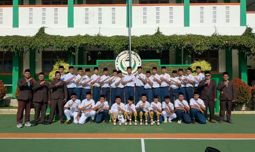 Upacara Bendera SMPIT Al-Multazam 2 Tanamkan Semangat Kesungguhan Belajar